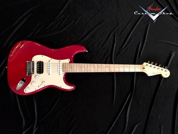 กีต้าร์ไฟฟ้า Fender Custom Shop Custom Deluxe Stratocaster FMT