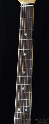 กีต้าร์ไฟฟ้า Fender Custom Shop Featherlight Closet Classic Stratocaster