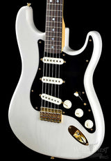 กีต้าร์ไฟฟ้า Fender Custom Shop Featherlight Closet Classic Stratocaster