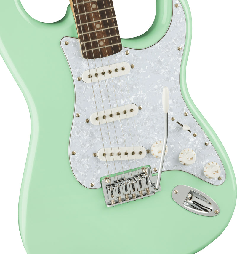 กีตาร์ไฟฟ้า Squier FSR Affinity Series Stratocaster, Pearloid Pickguard, Surf Green