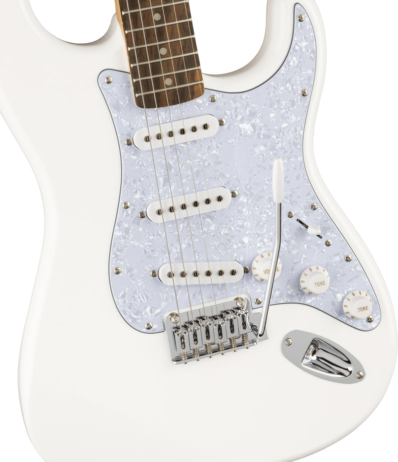 กีตาร์ไฟฟ้า Squier FSR Affinity Series Stratocaster, Pearloid Pickguard, Artic White