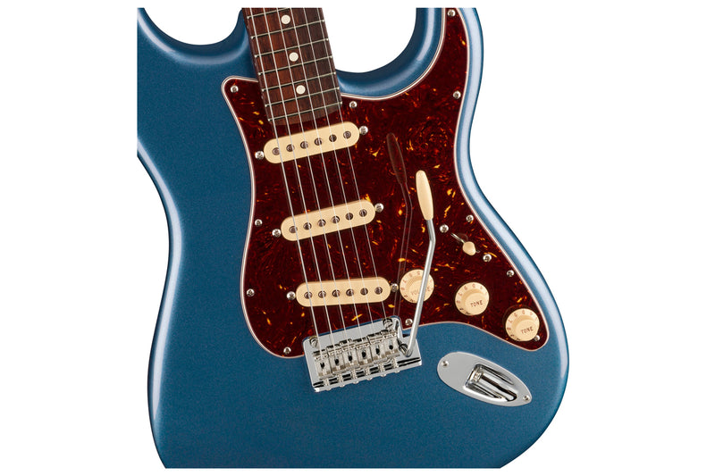 กีต้าร์ไฟฟ้า Fender American Professional II Stratocaster Lake Placid Blue