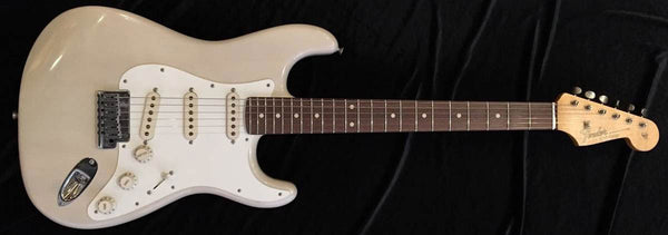 กีต้าร์ไฟฟ้า Fender Custom Shop 2011 Closet Classic Pine Stratocaster Pro