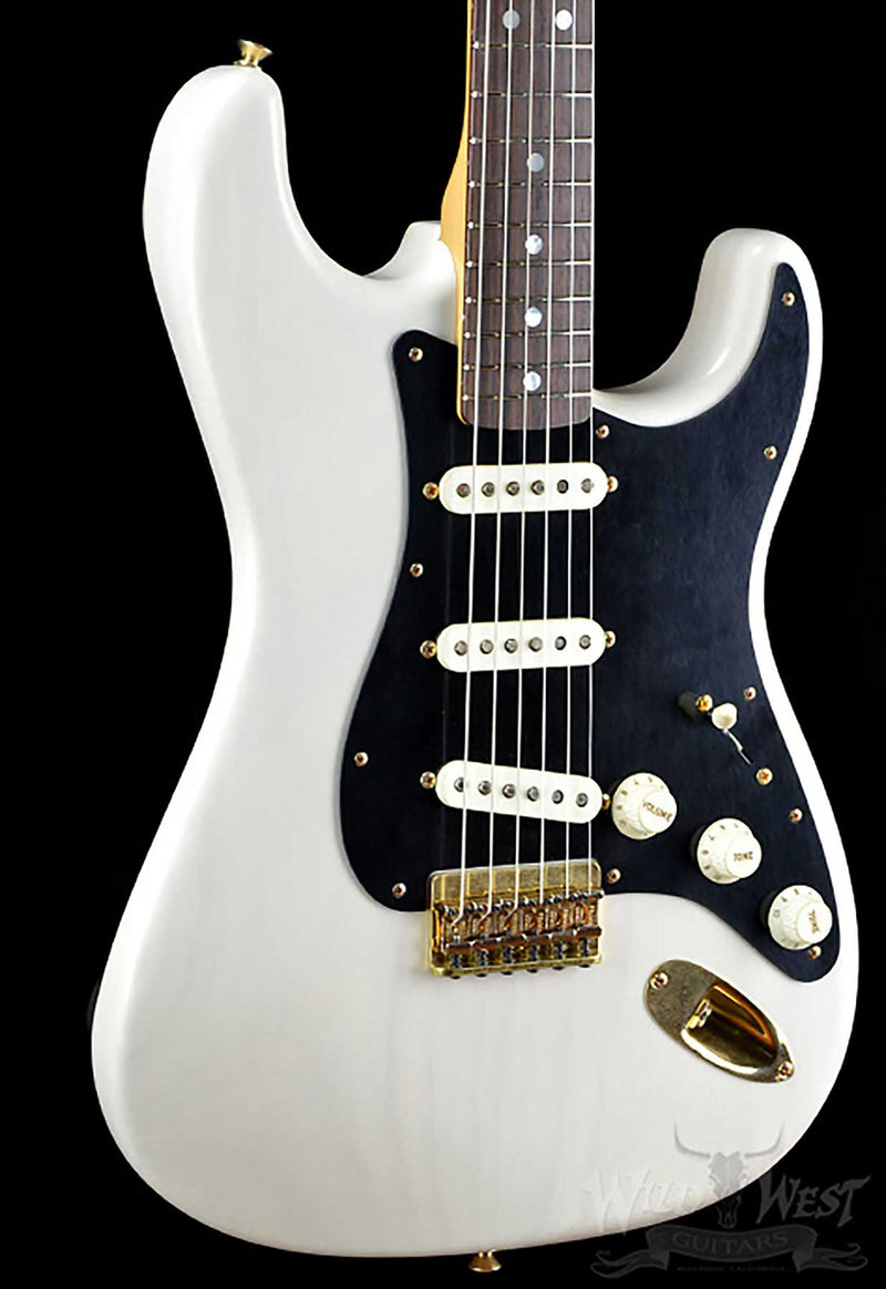 กีต้าร์ไฟฟ้า Fender Custom Shop Featherlight Closet Classic Stratocaster  
