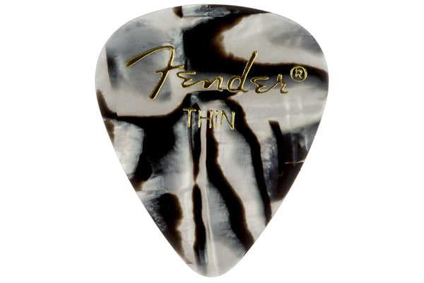 ปิ๊กกีต้าร์ FENDER 351 SHAPE ZEBRA PICKS (12 PER PACK)