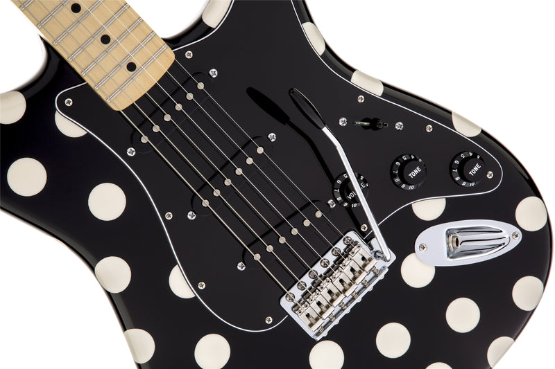 กีต้าร์ไฟฟ้า Fender Buddy Guy Polka Dots Stratocaster