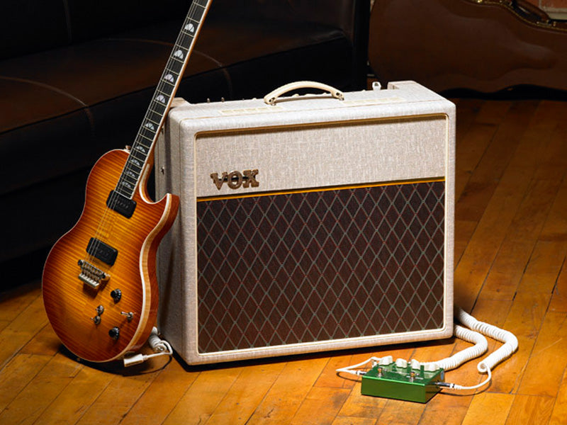 แอมป์กีต้าร์ไฟฟ้า Vox AC15 Hand-Wired